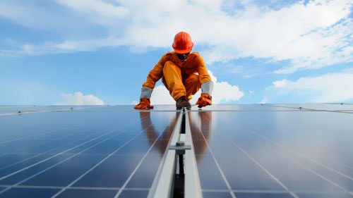 2017年全球可再生能源投資達(dá)1608億美元